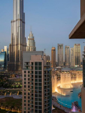 FIRST CLASS 2BR with Burj Khalifa & Fountain view
